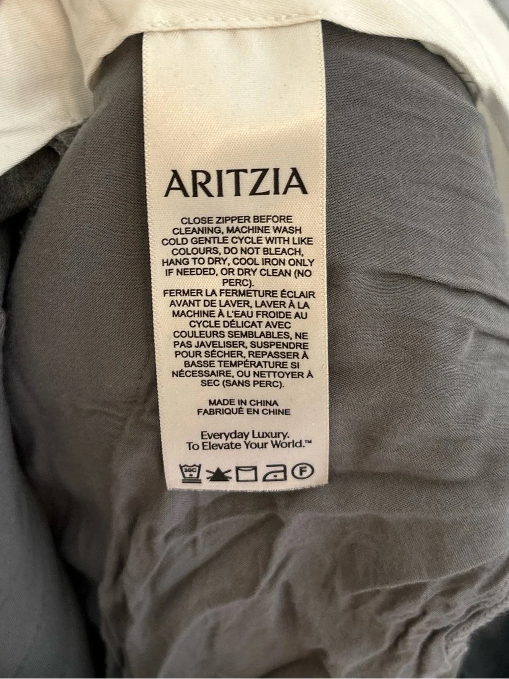 Babaton Aritzia Cropped Wide-Leg Pleated Pants in Light Gray Size 6 25” inseam - Picture 10 of 10